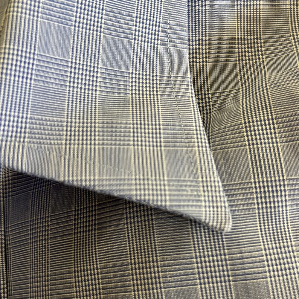 Button down shirt - Picture 5 of 6